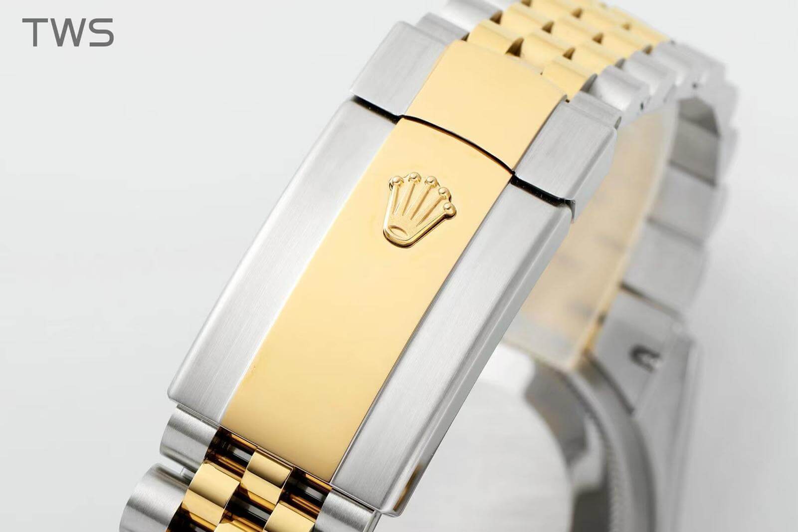 Rolex Oyster Perpetual Datejust Champagne Dial - Image 3