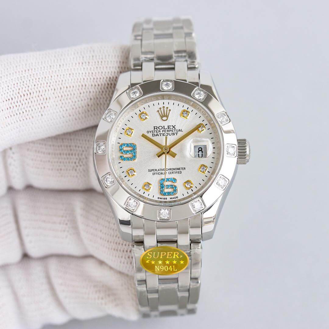 Rolex Oyster Perpetual Datejust 31mm – Silver Dial with Diamond Markers - Image 7