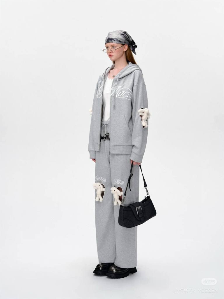 13DE MARZO Doozoo Hollow Heart Grey Sweatpants