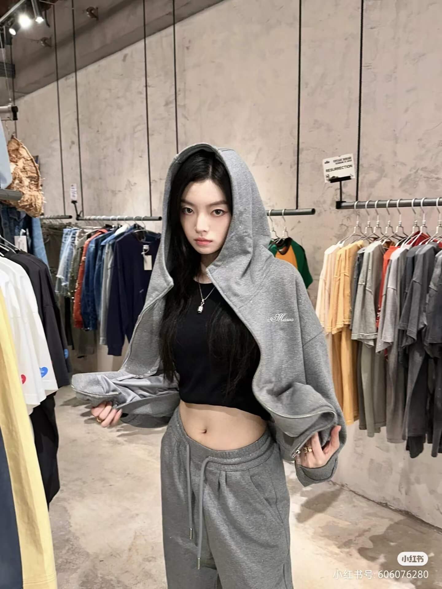 13DE MARZO Star Sand Grey Sweatpants - Image 11