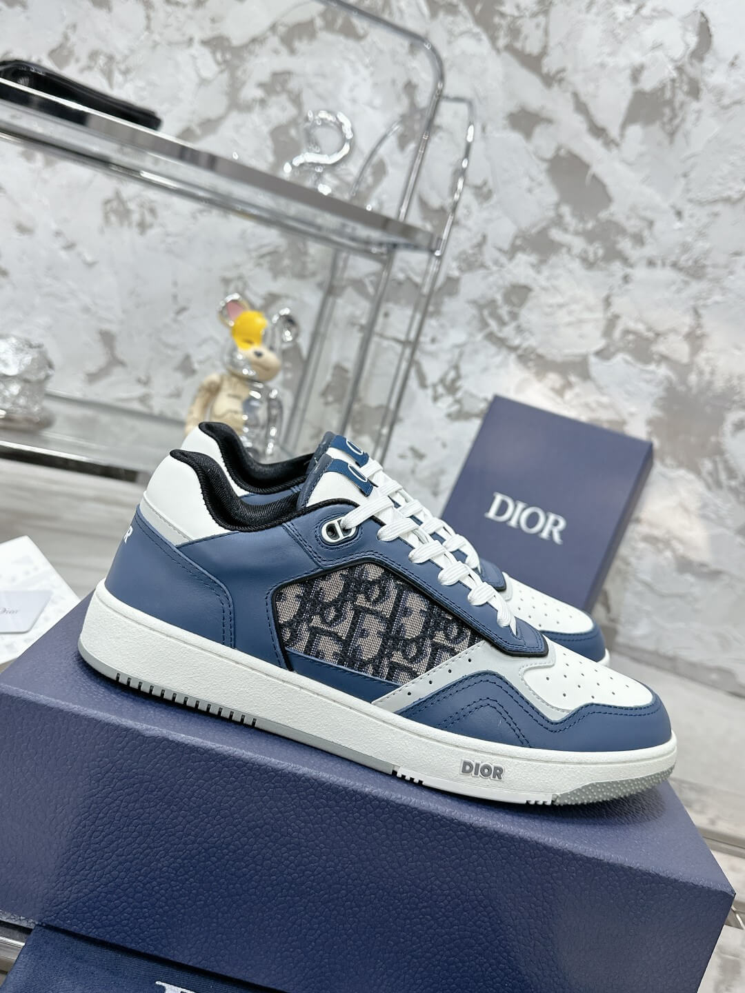 Christian Dior B27 Low-top White / Navy Blue Leather