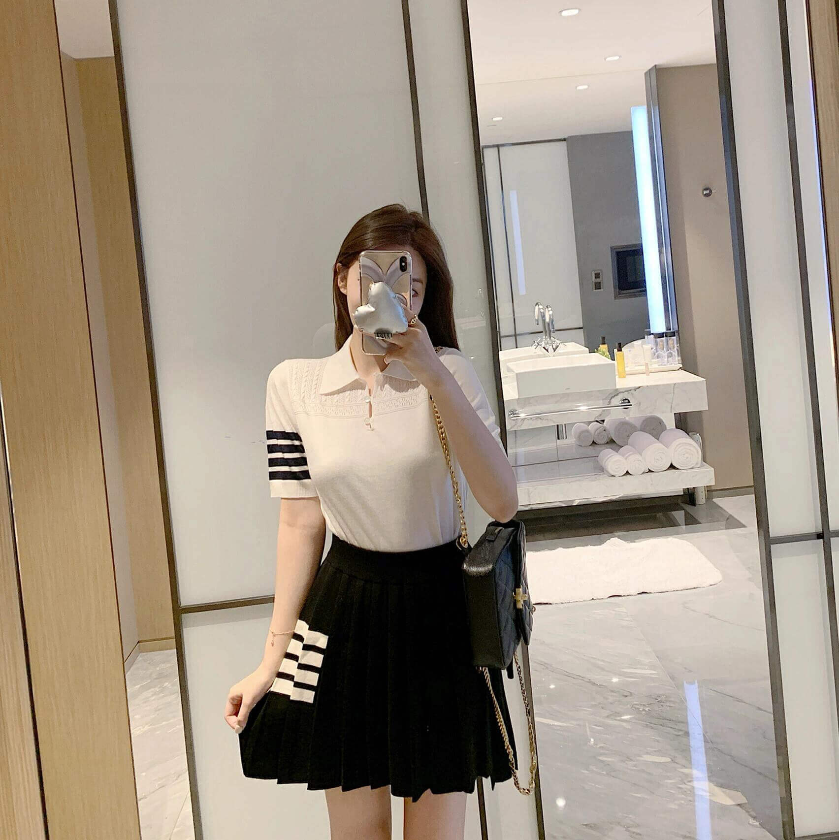 Thom Browne 4-Bar Navy Pleated Mini Skirt - Image 5