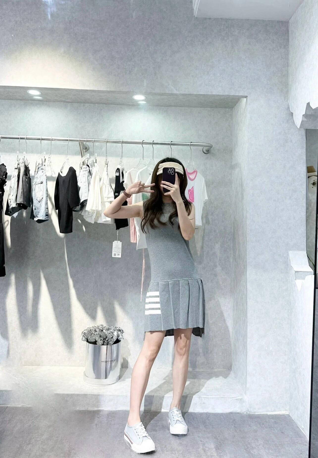 Thom Browne Women's Mini Sleeveless Pleated Grey Dress - Image 6