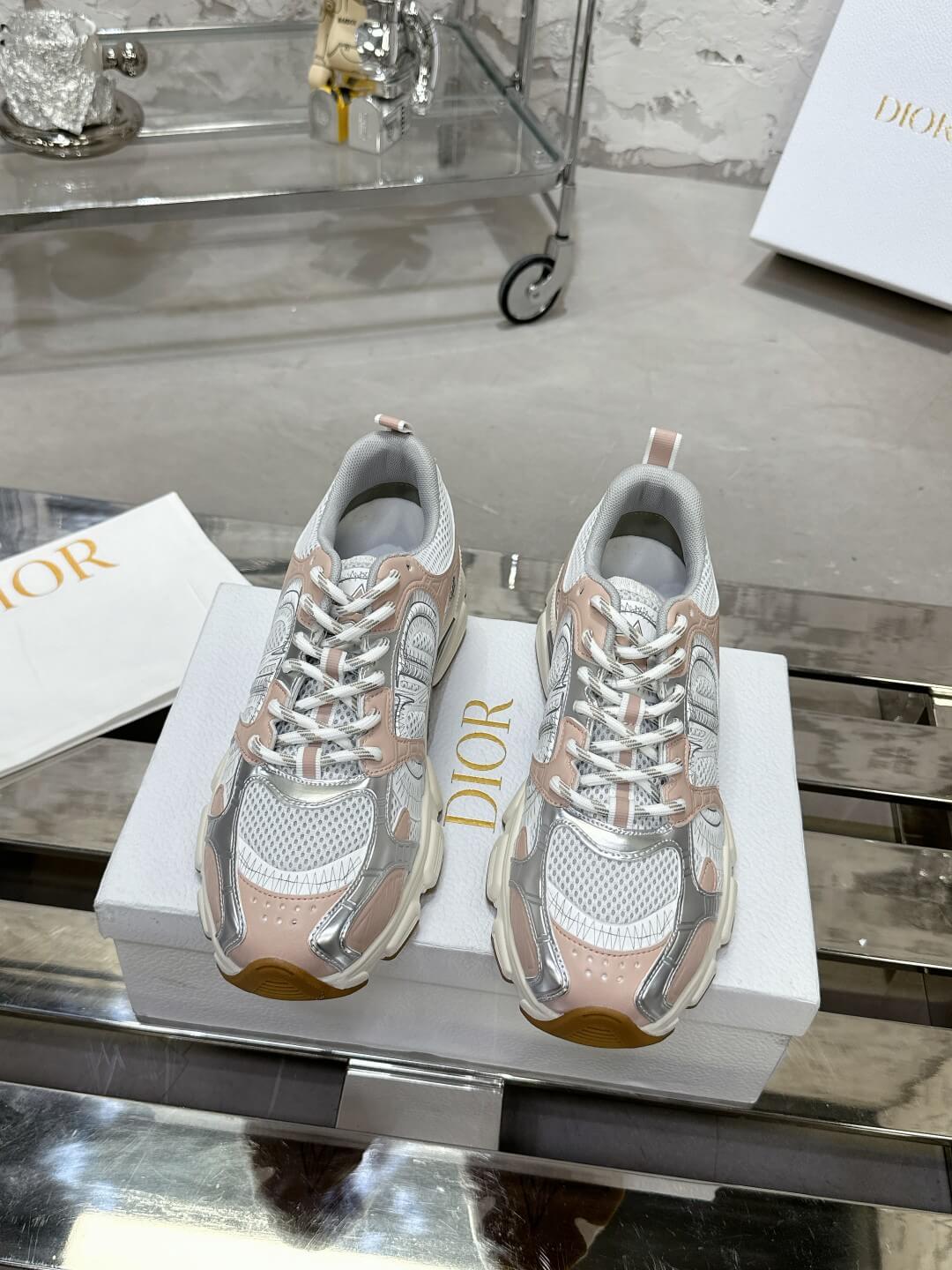WOMENS CD CHRONO TRAINERS - SILVER - Image 3
