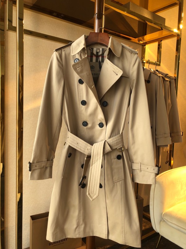 Burberry Beige Mid-length Sandringham Heritage Trench Coat