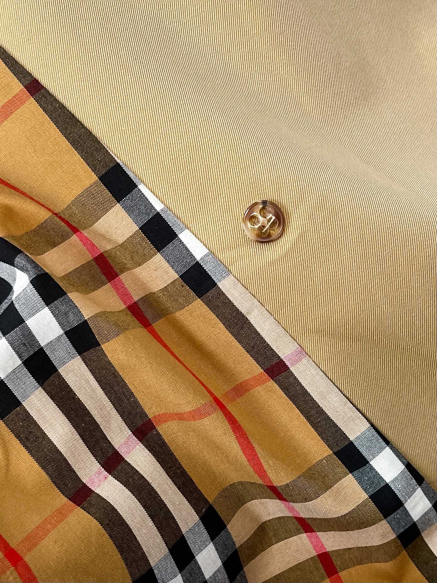 Burberry Beige Women’s Long Double-Breasted Heritage Trench Coat - Image 3