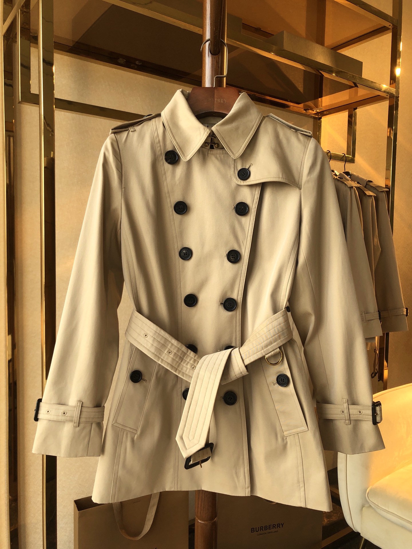 Burberry Honey Beige Sandringham Whisper Heritage Trench Coat - Image 8
