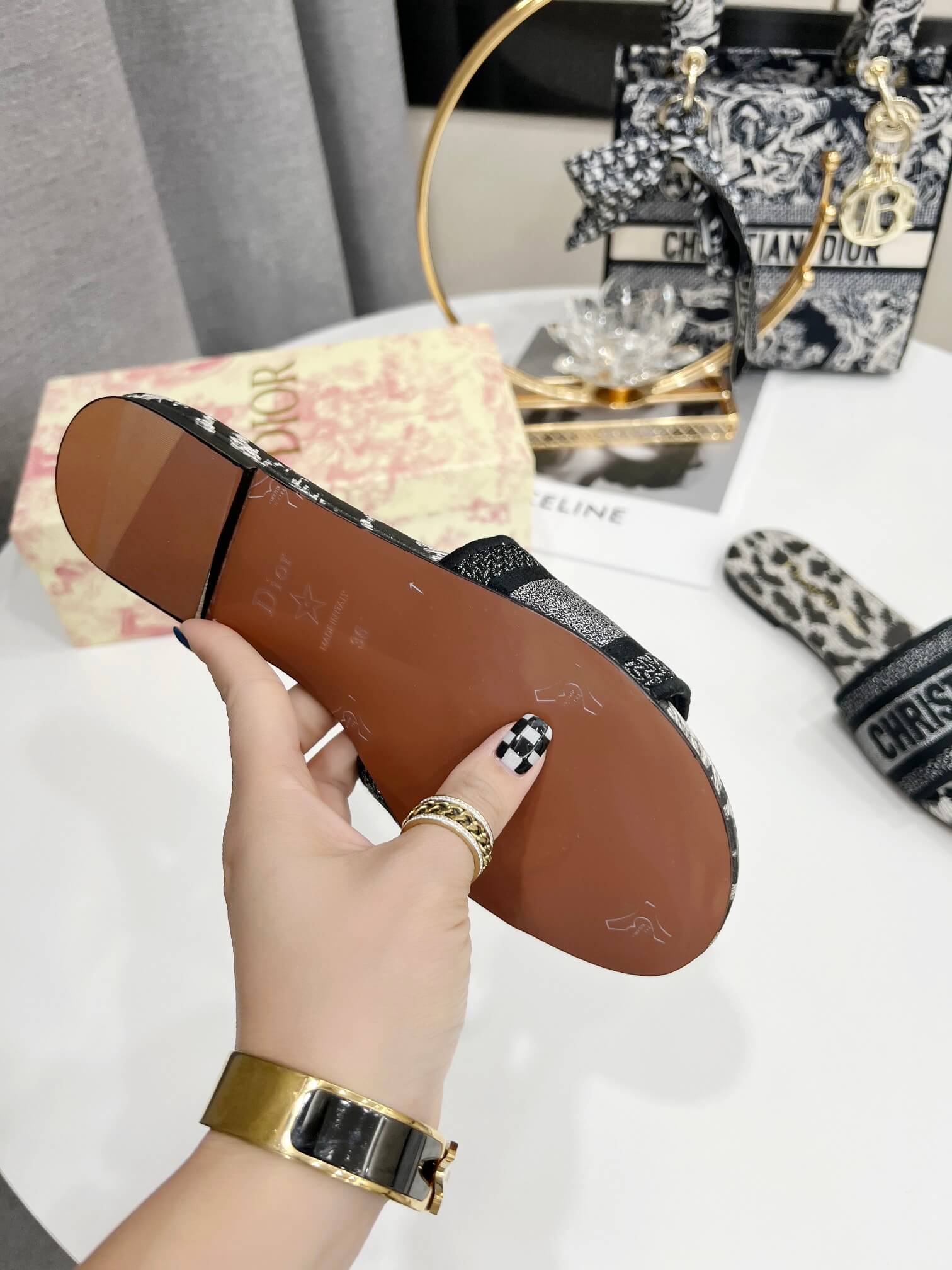 Christian Dior Bandana Dway Slides Leopard print pattern - Image 3