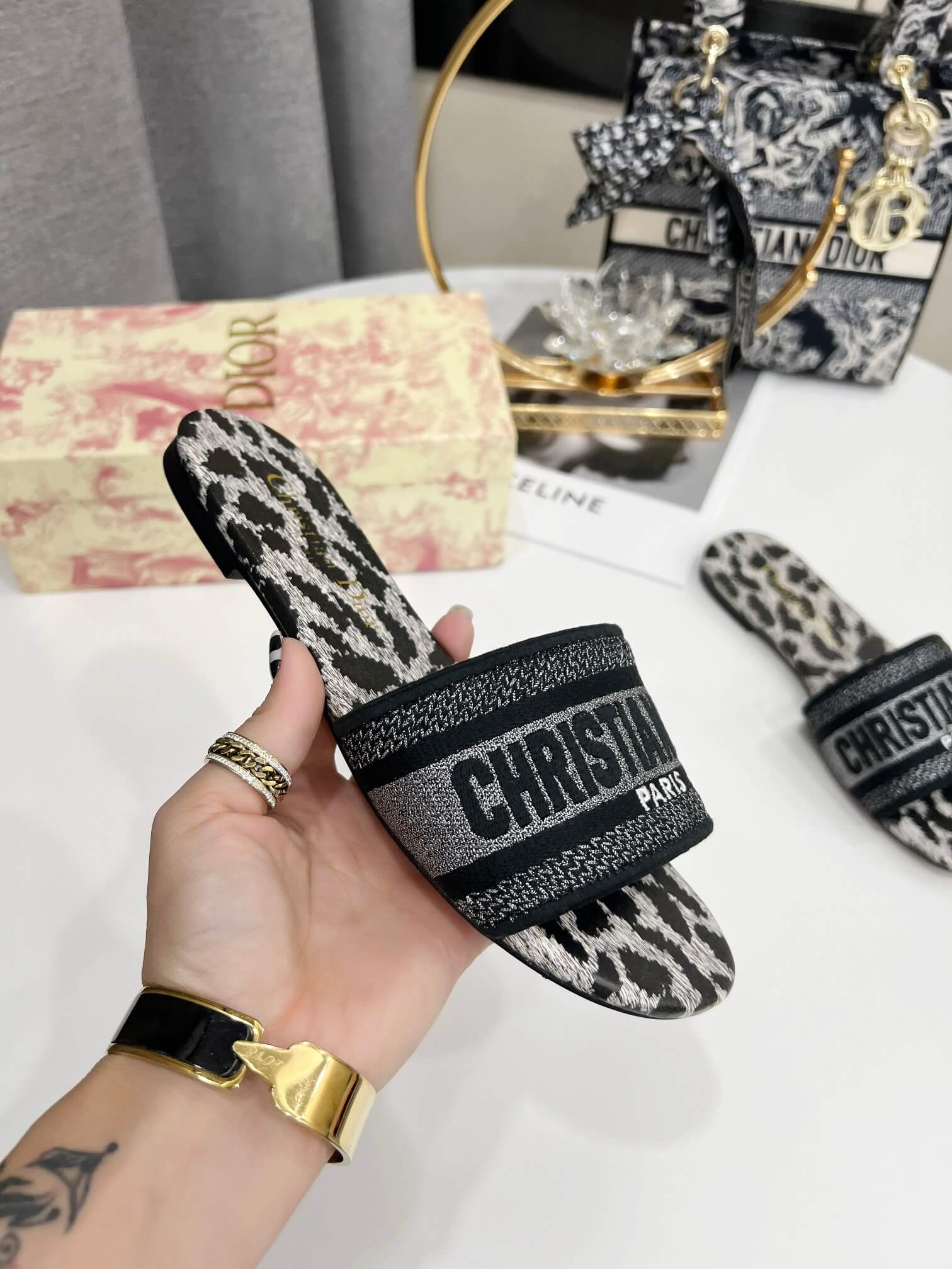 Christian Dior Bandana Dway Slides Leopard print pattern - Image 7
