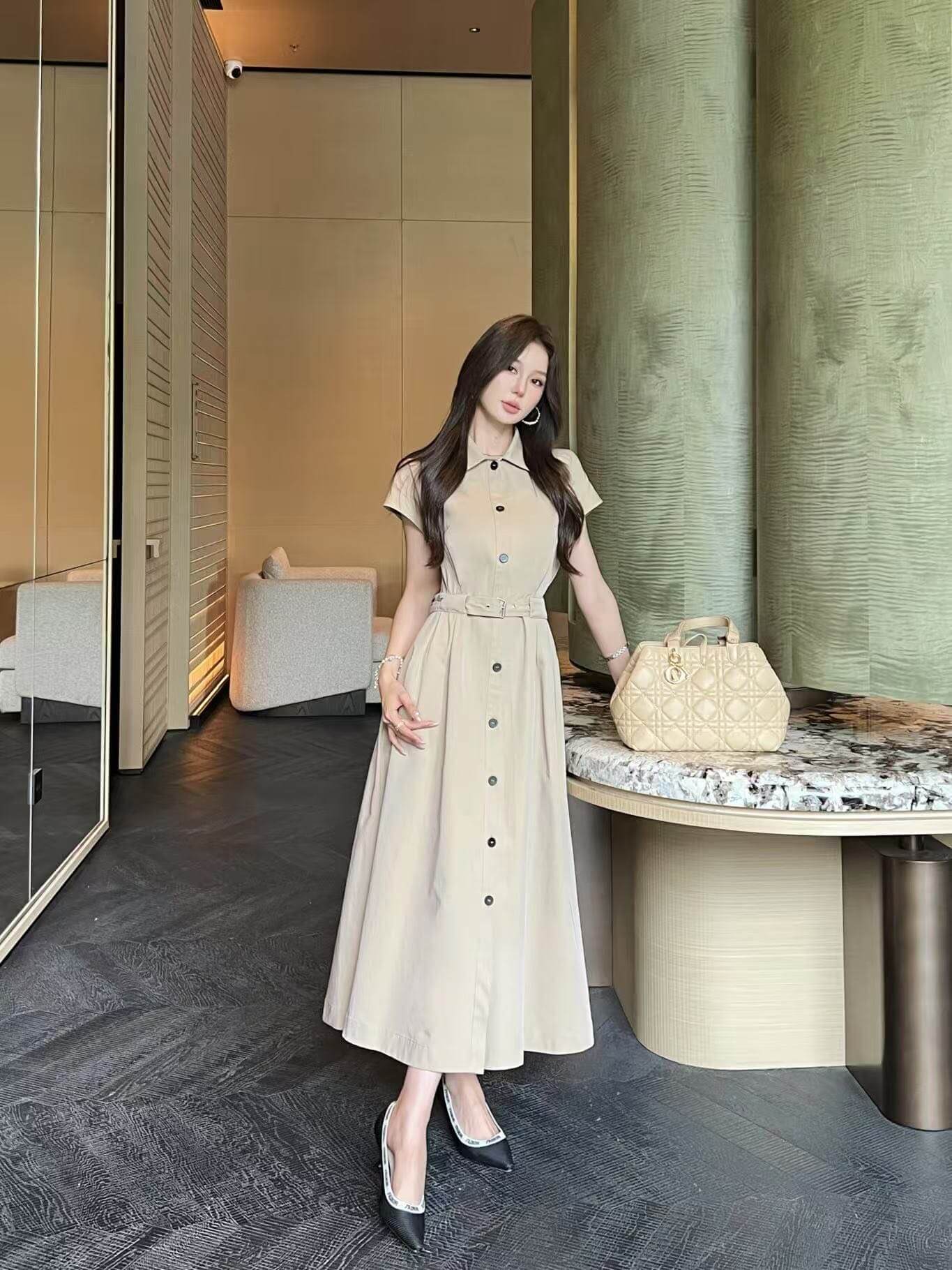 Christian Dior Beige Midi Shirt Dress. - Image 18