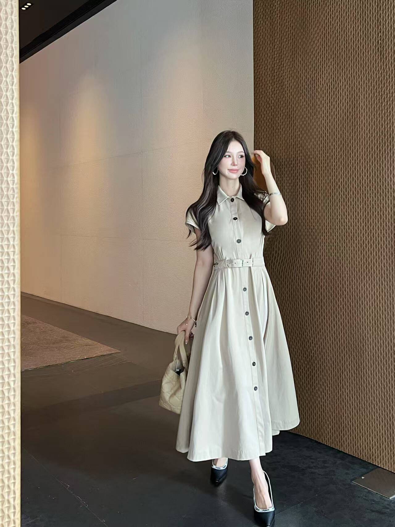 Christian Dior Beige Midi Shirt Dress. - Image 16
