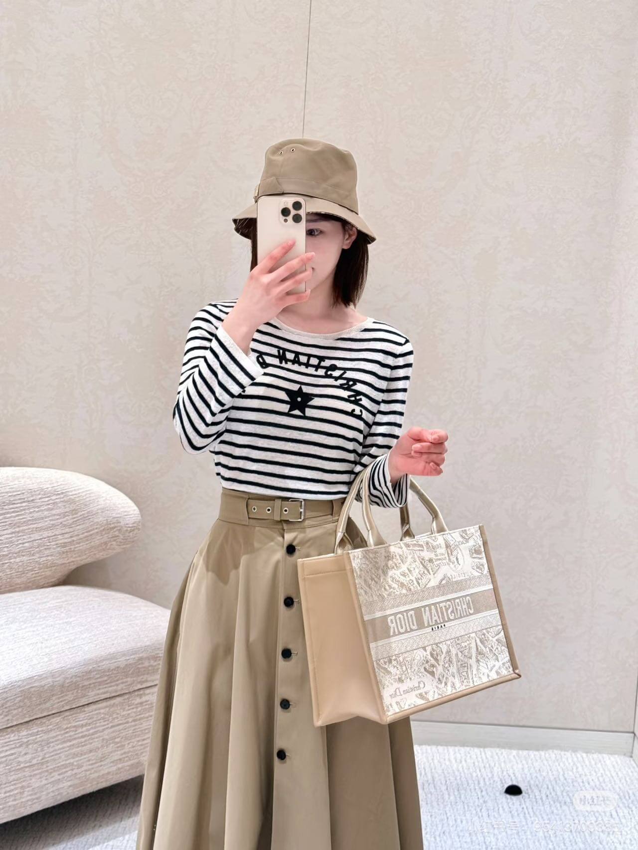 Christian Dior Button-Front A-Line Midi Skirt - Image 15