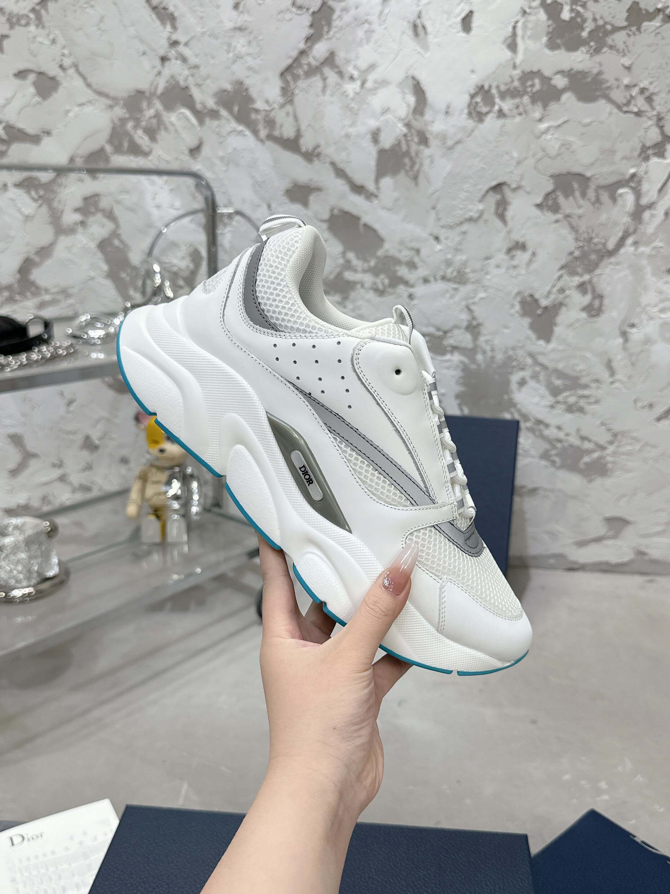 Dior B22 Arctic White Runner Sneakers - Image 3