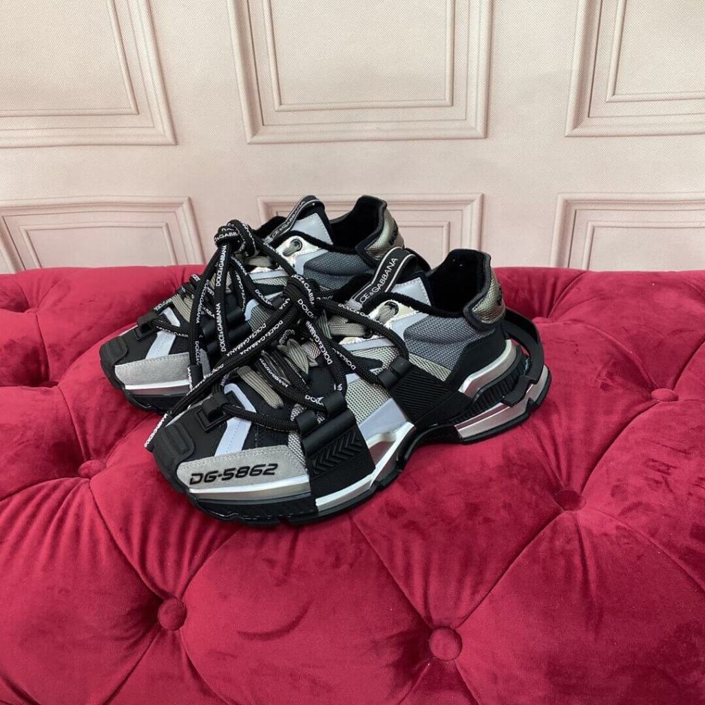 Dolce & Gabbana Unisex DG-5862 Sneakers - Multi-Grey & Black with chunky sole design.