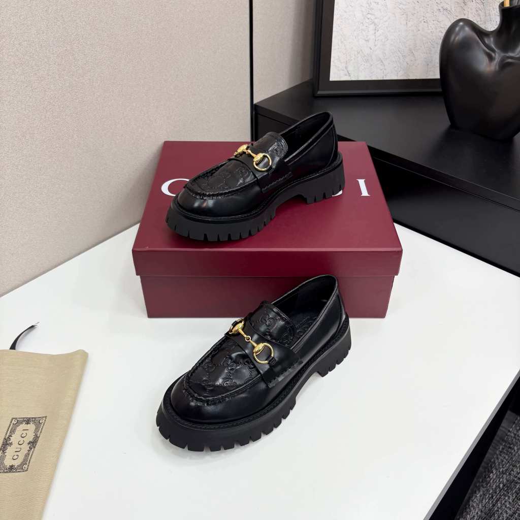 Gucci Women's Black Leather Lug-Sole Loafers with Horsebit