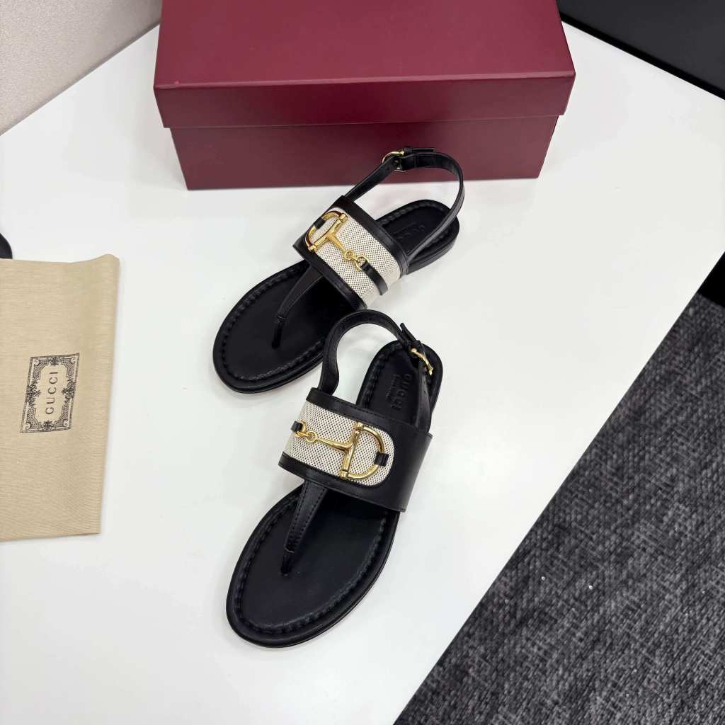 Gucci Women's Black Suede Thong Sandals with Gold-Toned Horsebit Detail