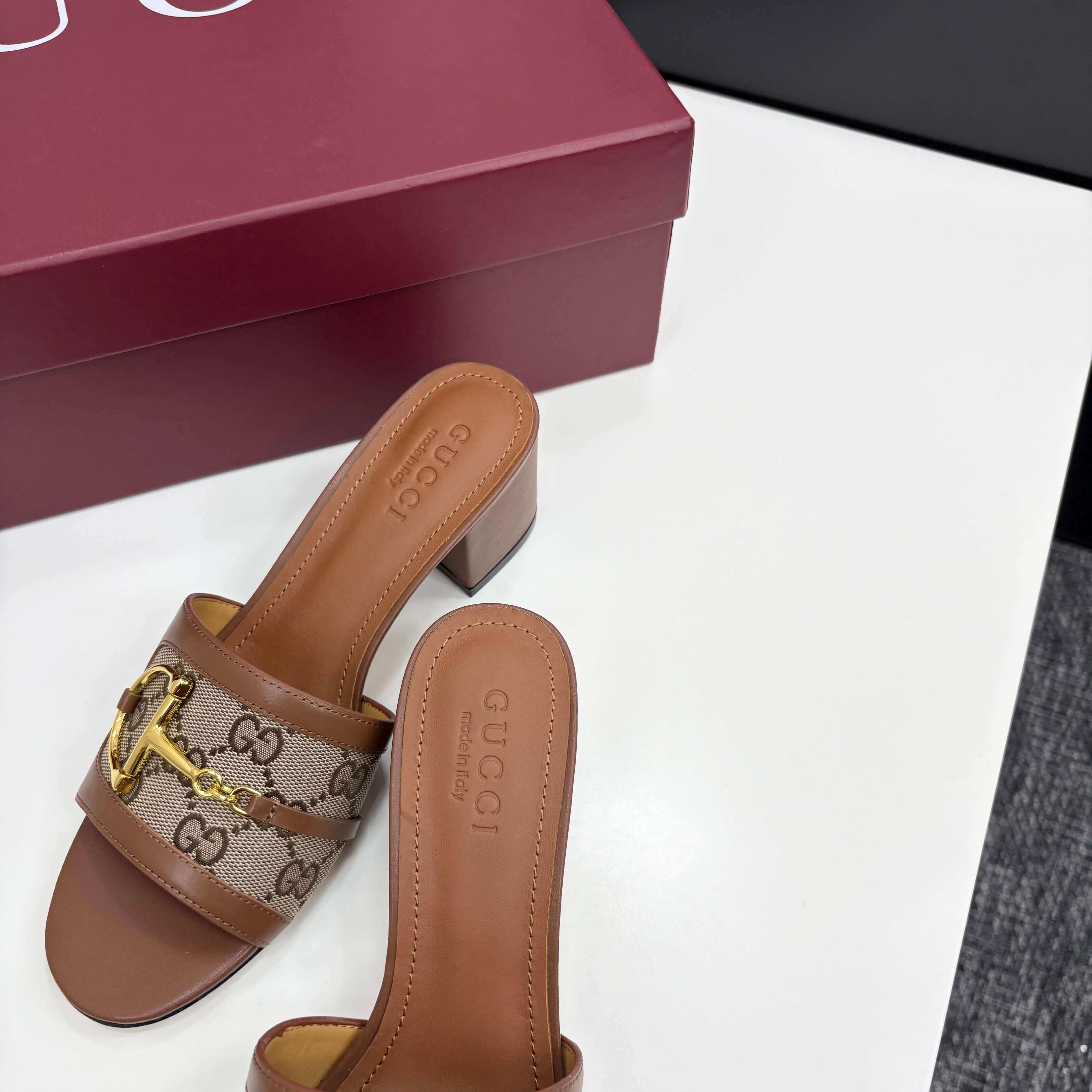 Gucci Women's Brown Leather Block Heel Slide Sandals with Horsebit and GG Monogram Canvas - Image 7