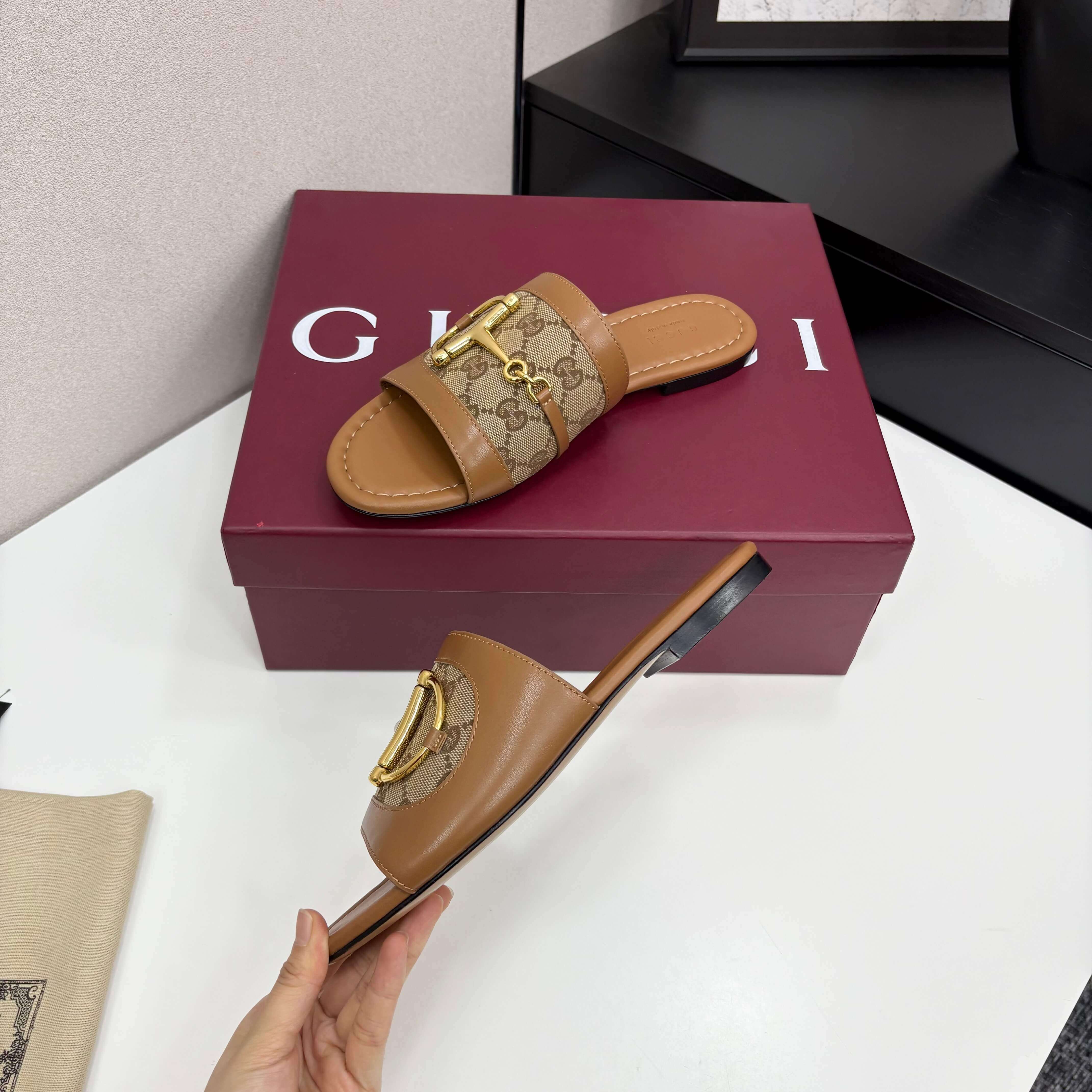 Gucci Women's Brown Leather Slide Sandals with Horsebit and GG Monogram Canvas - Image 8