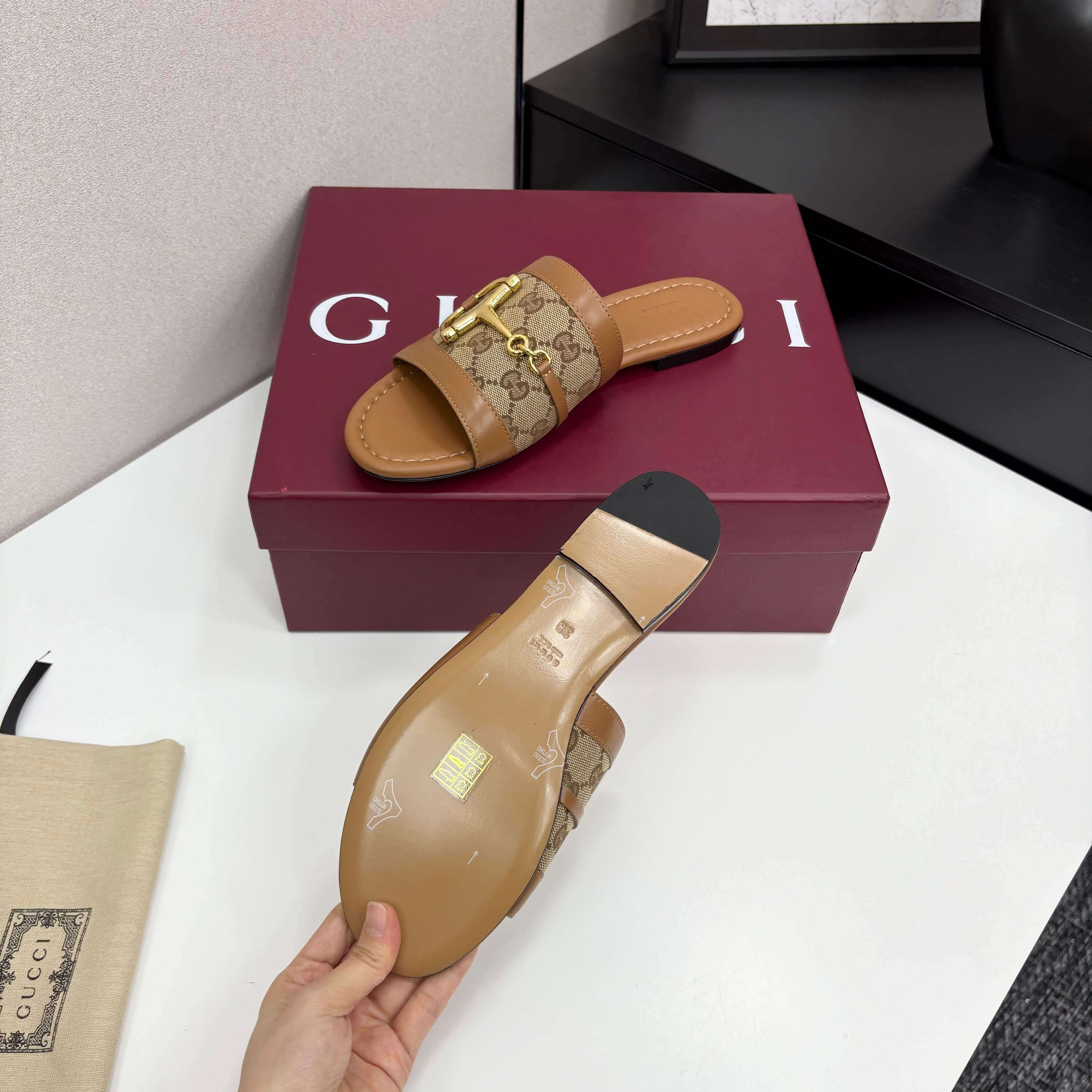 Gucci Women's Brown Leather Slide Sandals with Horsebit and GG Monogram Canvas - Image 6