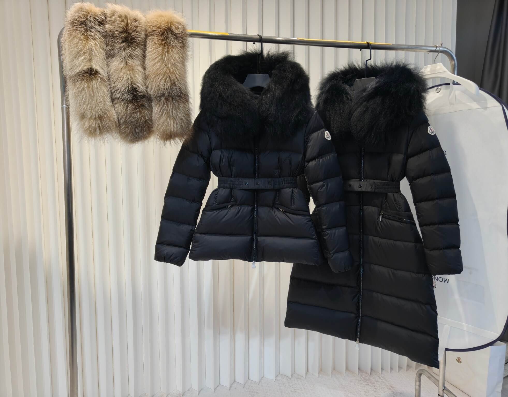 Moncler fur-trimmed hood women's long down jacket In Black - Image 6