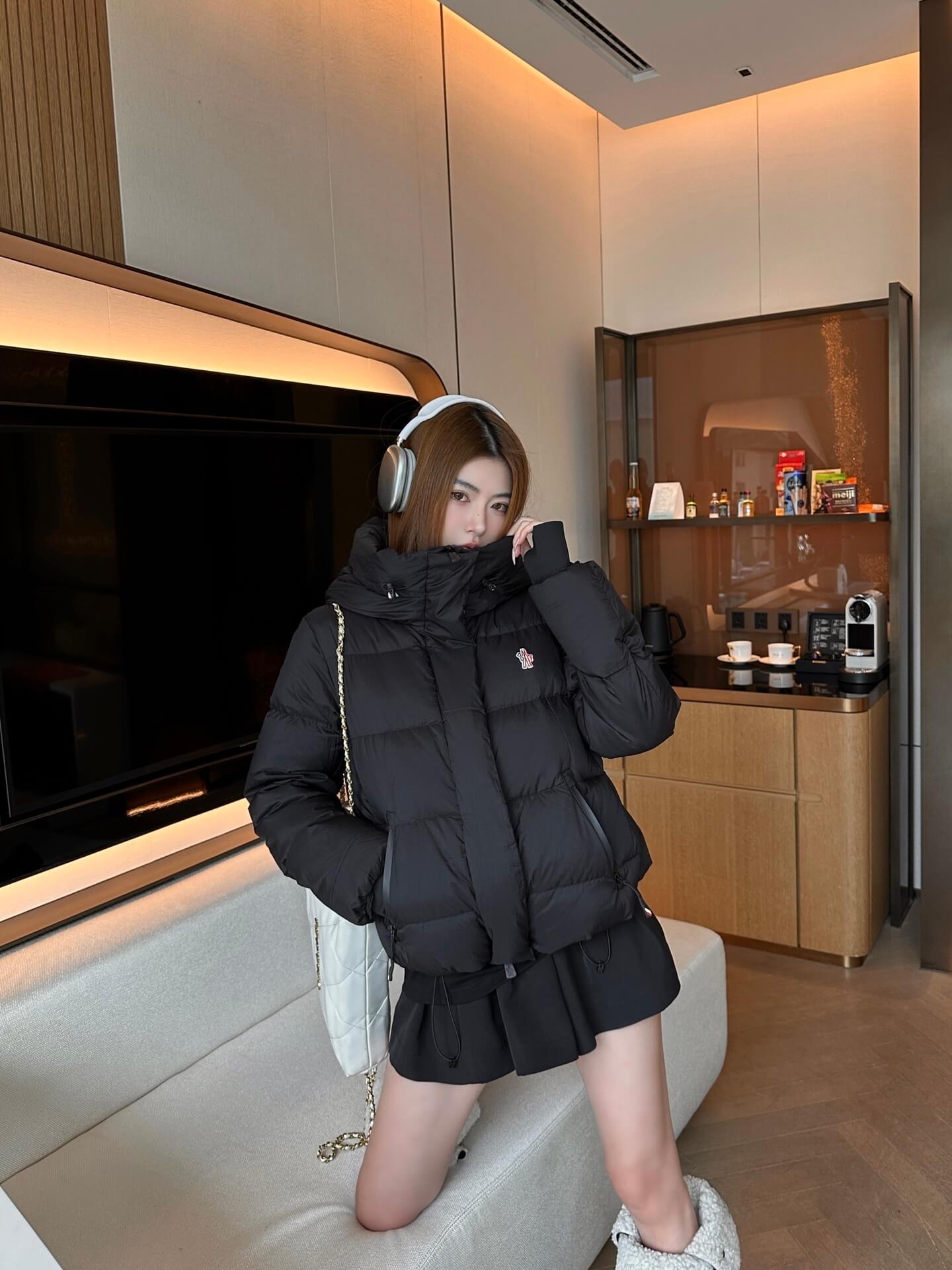 Moncler Black Hooded Down Jacket - Image 8