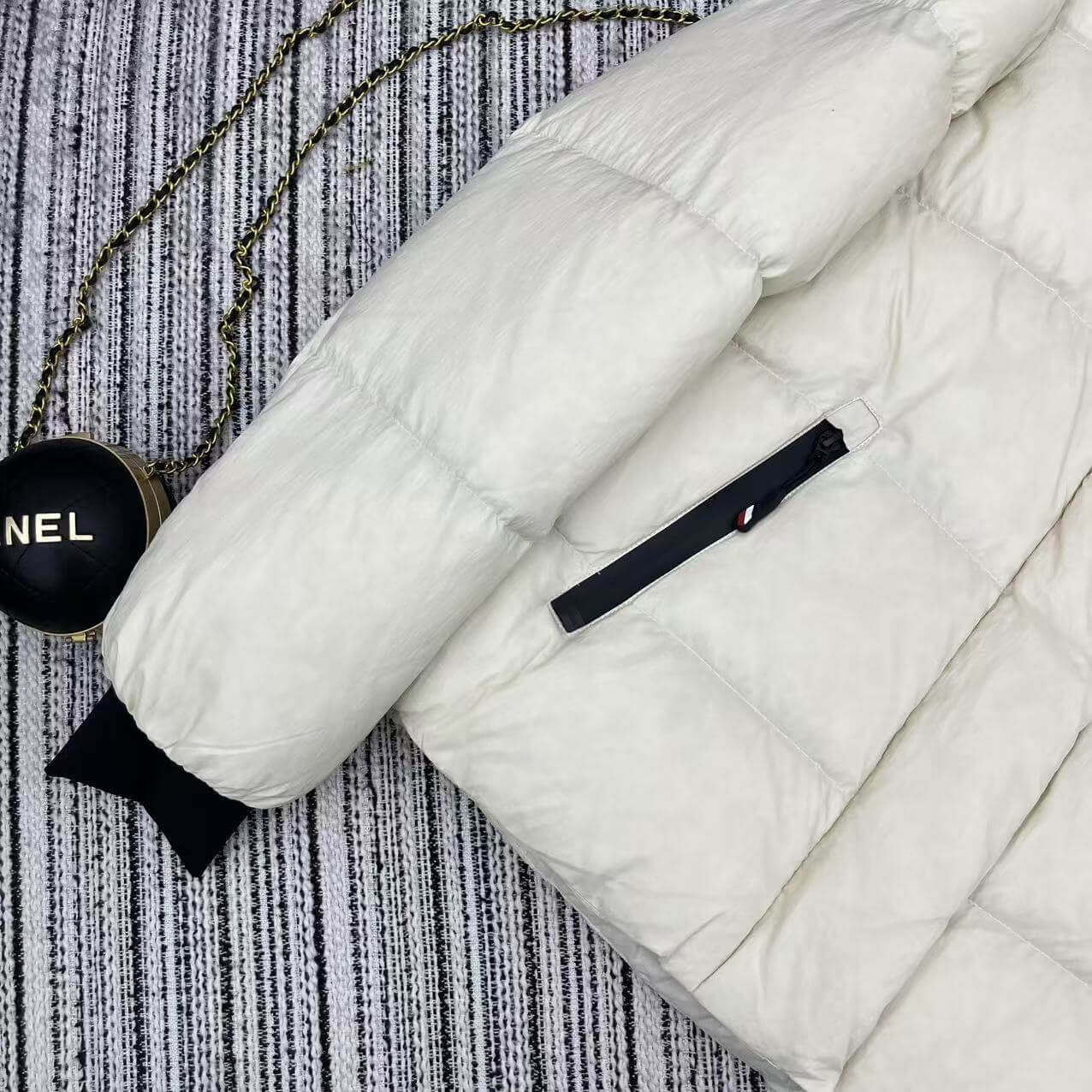Moncler women's down jacket In Cream - Image 2