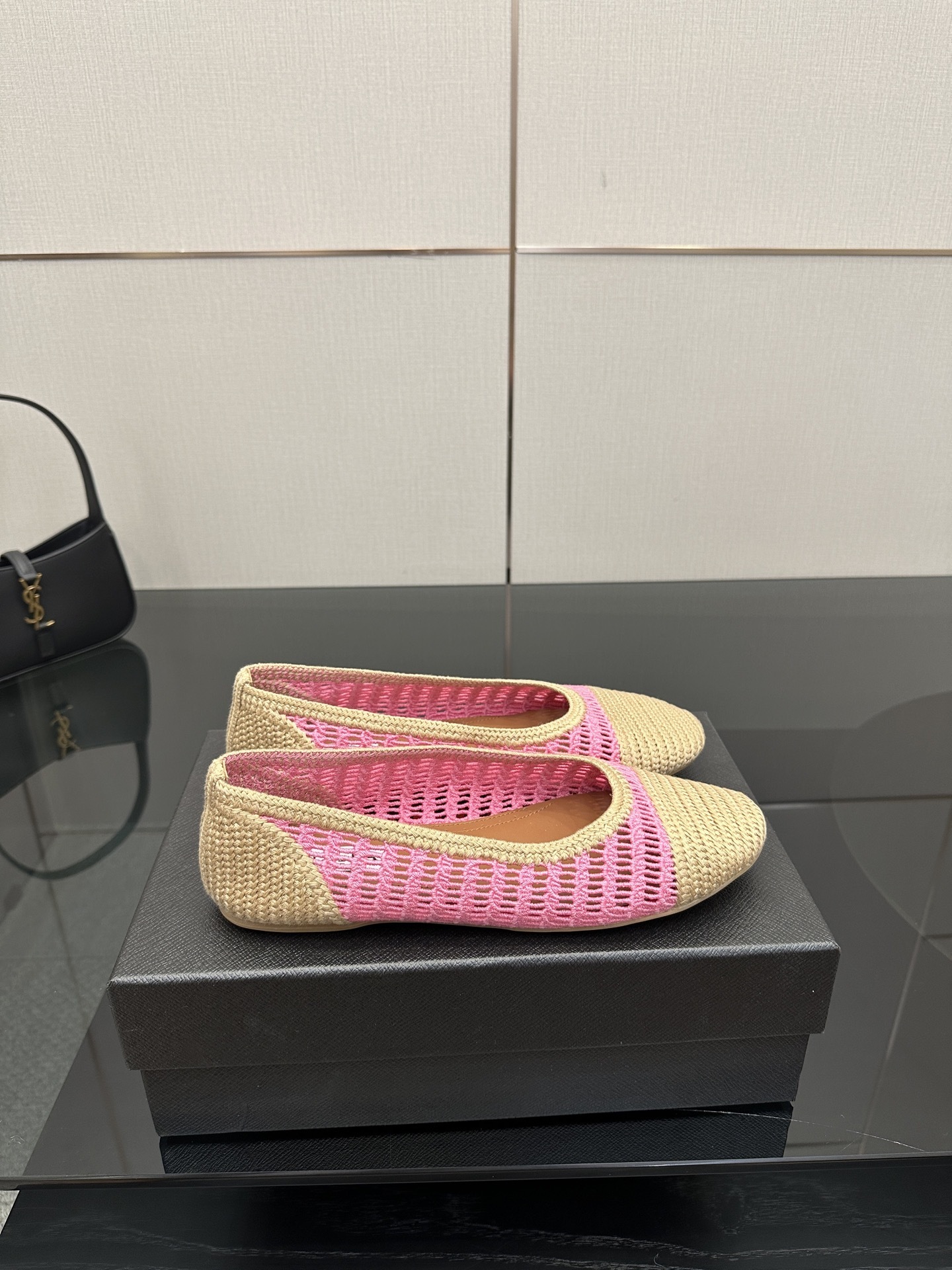 Alaïa Crochet Pink and Beige Ballet Flats - Image 5