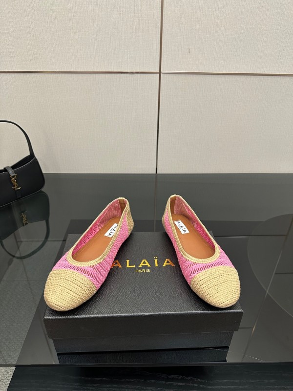 Alaïa Crochet Pink and Beige Ballet Flats