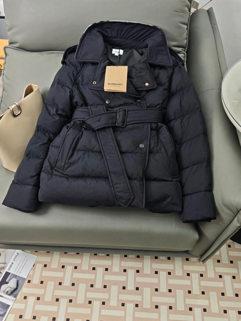 Burberry Belted Puffer Down Jacket In black A Fusion of Style and Warmth