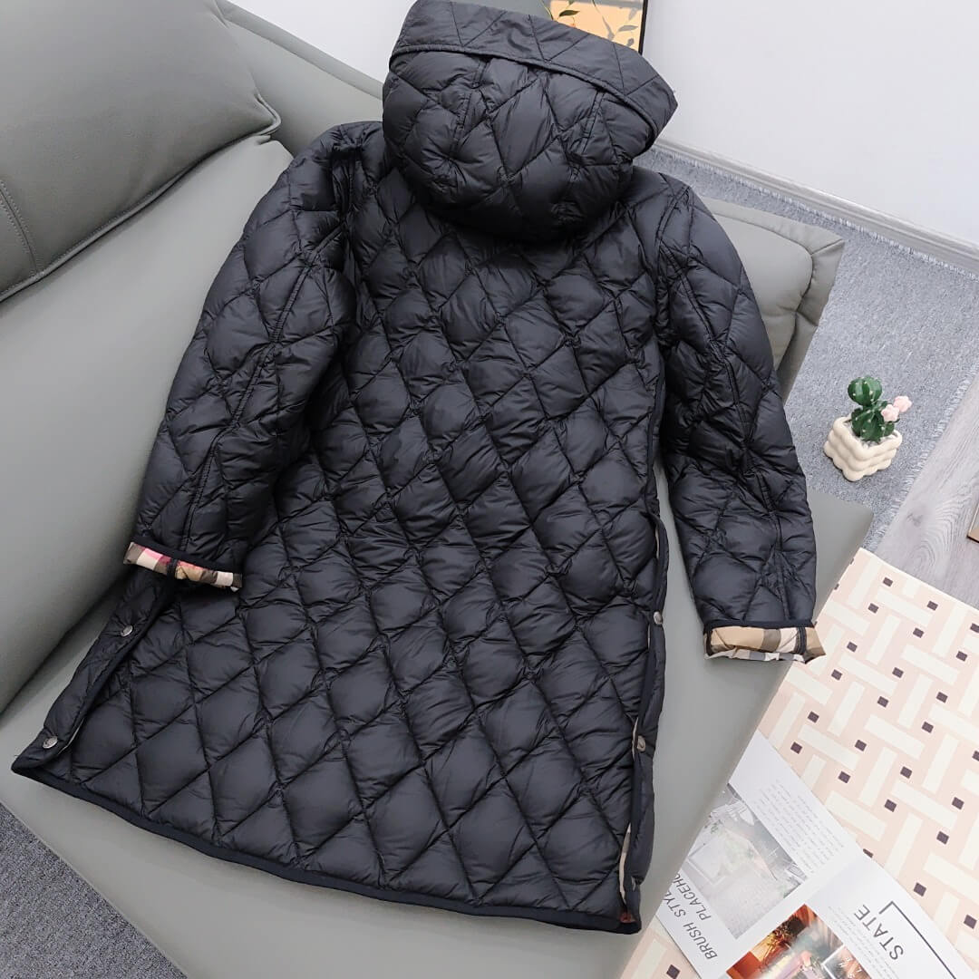 Burberry Quilted Long Jacket with a Hood in Black. - Image 10