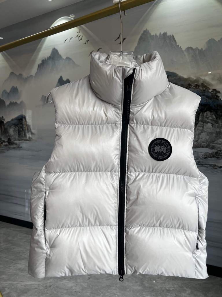 Canada Goose Cypress Women's Puffer Down Vest- Grey