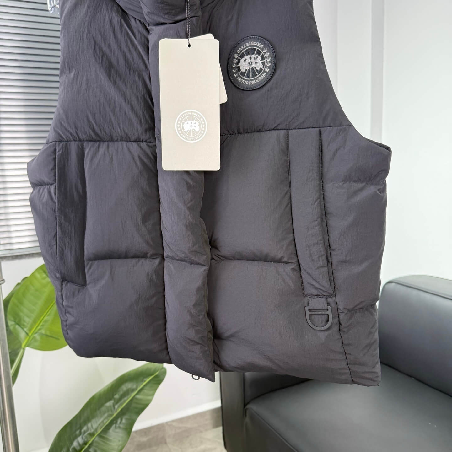 Canada Goose Junction Puffer Women's hooded Vest- Black - Image 5