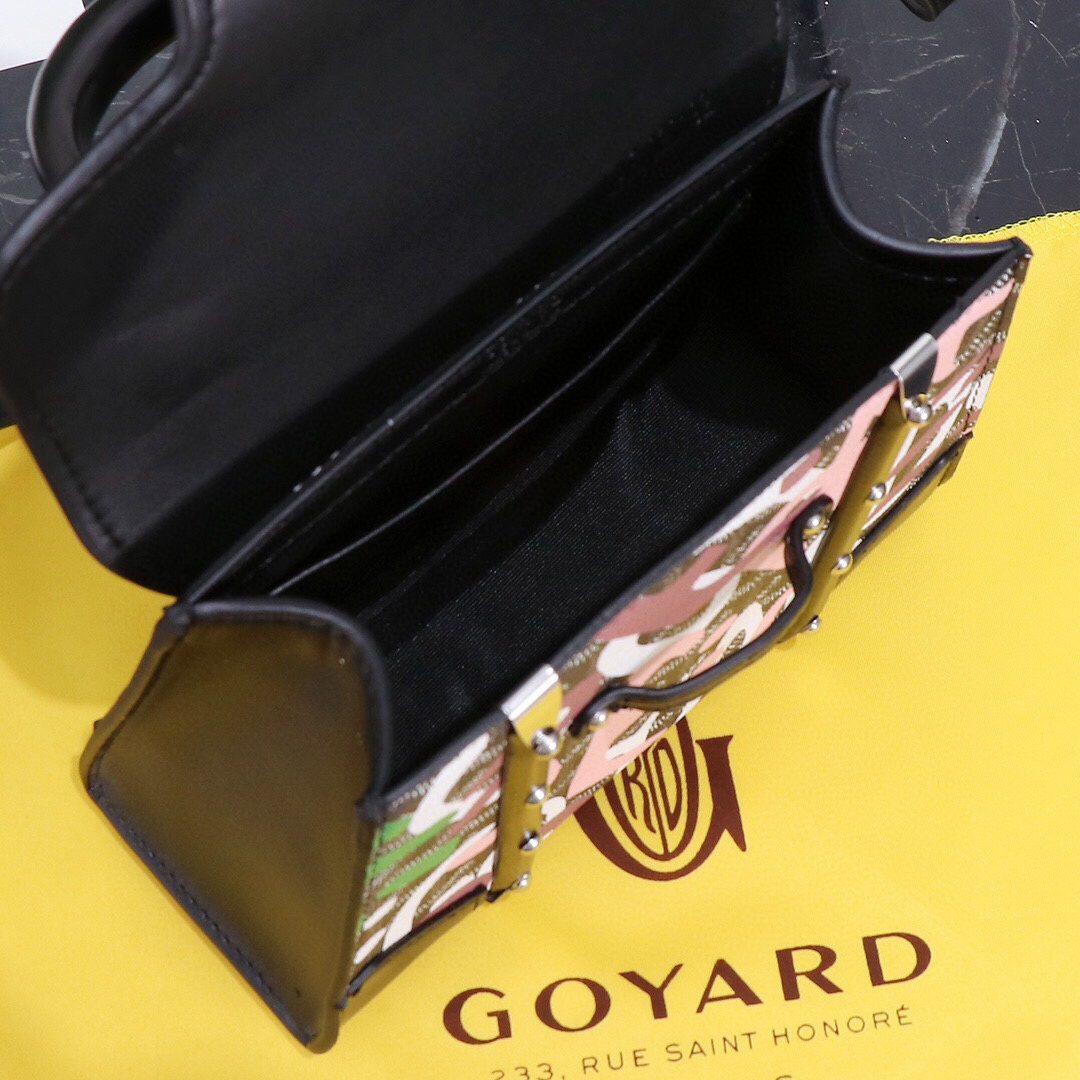 Goyard Saïgon Structuré Mini Bag in Lettres Camouflage-Pink with black leather trim.