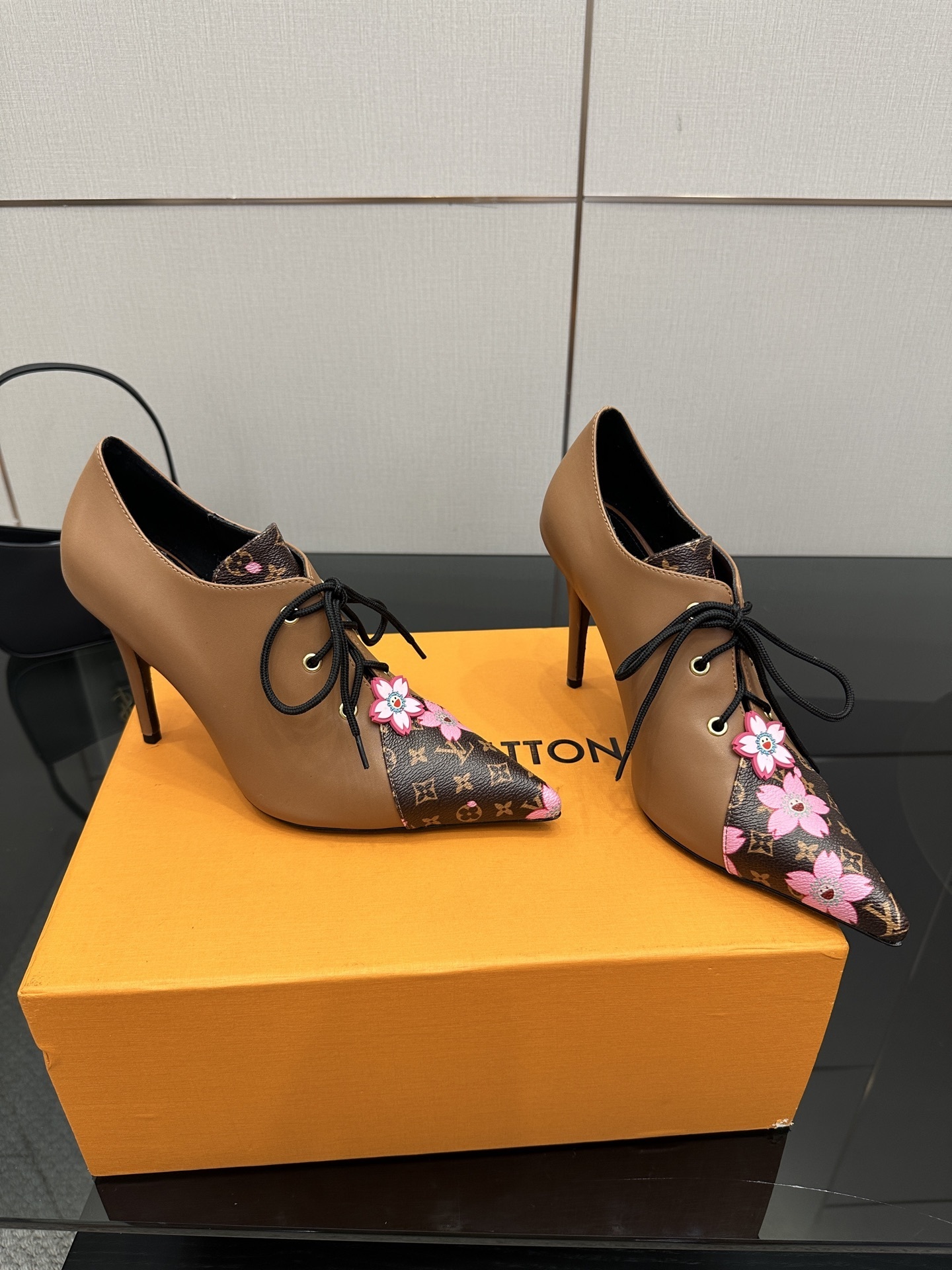 Louis Vuitton Night Bloom Brown Lace-Up Pumps - Image 7