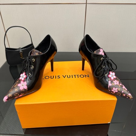 Louis Vuitton Night Bloom Patent Leather Lace-Up Pumps