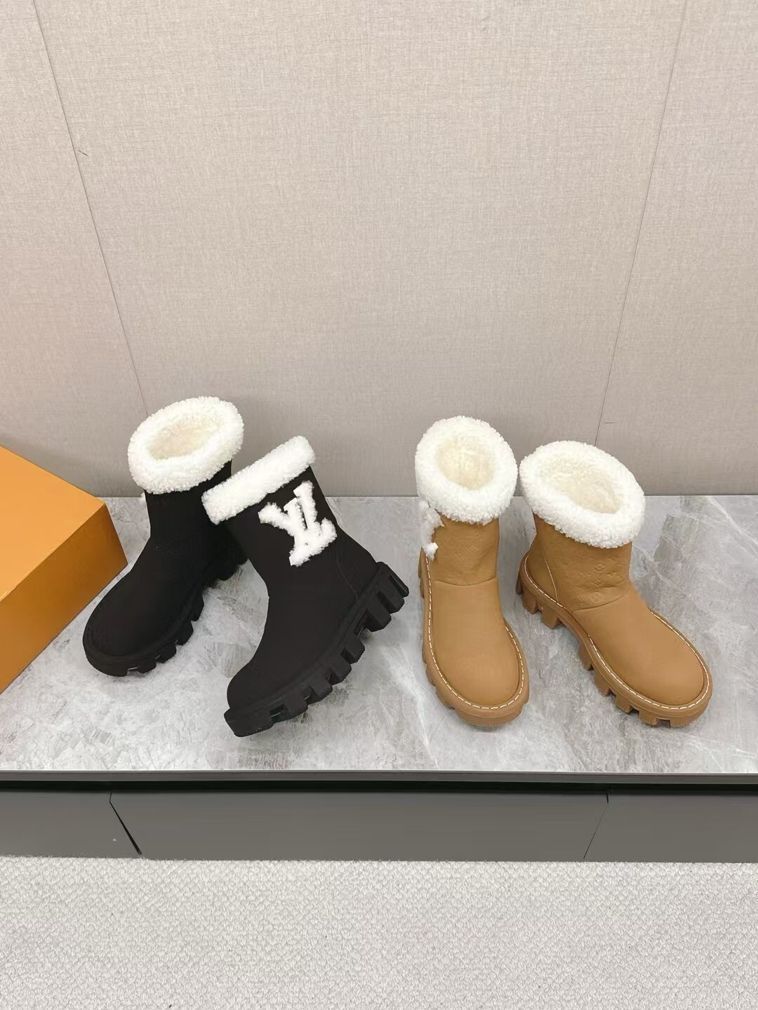 Louis Vuitton Winter Black LV Beaubourg Shearling Boots - Image 3