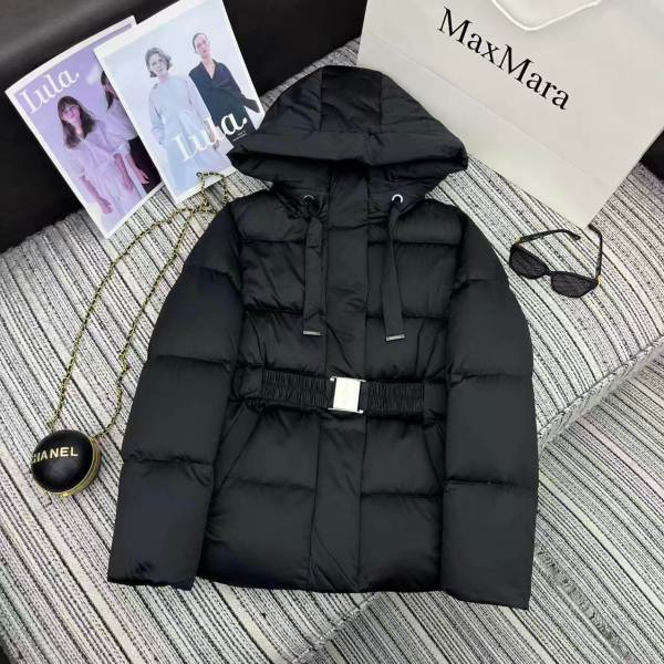 Max Mara Women's Short Cube Pisoft puffer jacket- Black