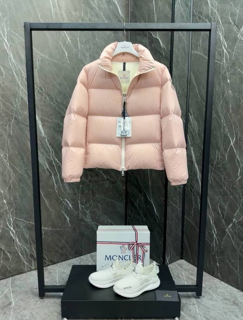Moncler Anterne Padded women's down Jacket- Light Pink