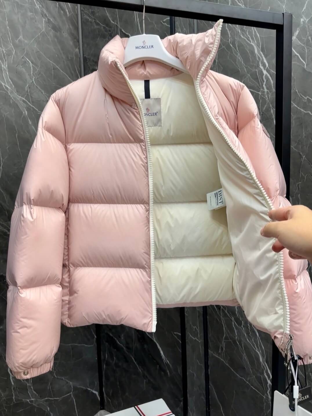 Moncler Anterne Padded women's down Jacket- Light Pink - Image 5