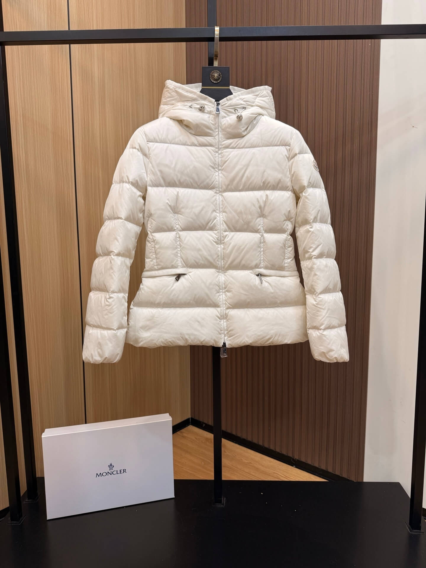 Moncler Avoce Women's waist-hugging down jacket-White