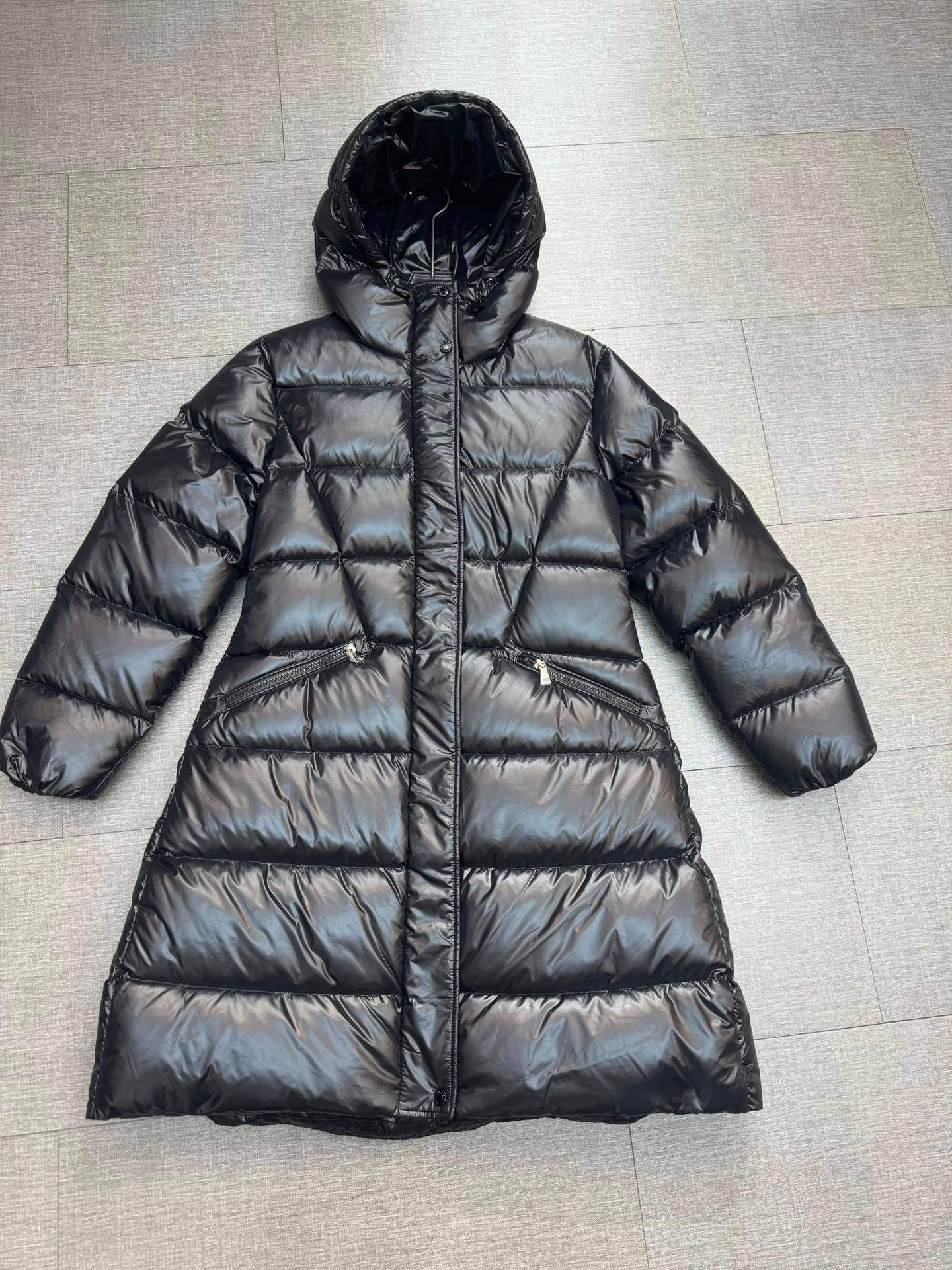 Moncler Bellevue Long Waisted Down Jacket- Black - Image 5