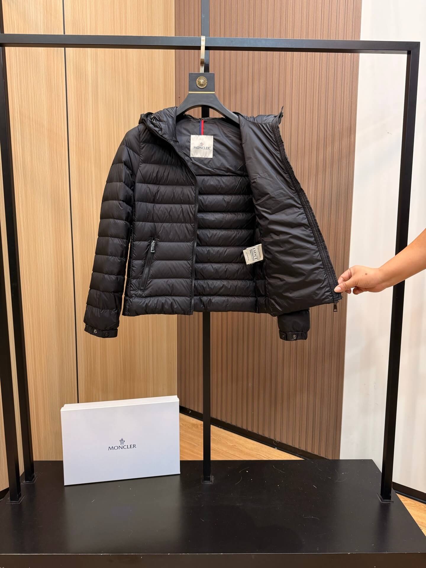 Moncler Bles women's hooded thin down Puffer Jacket- Black - Image 7