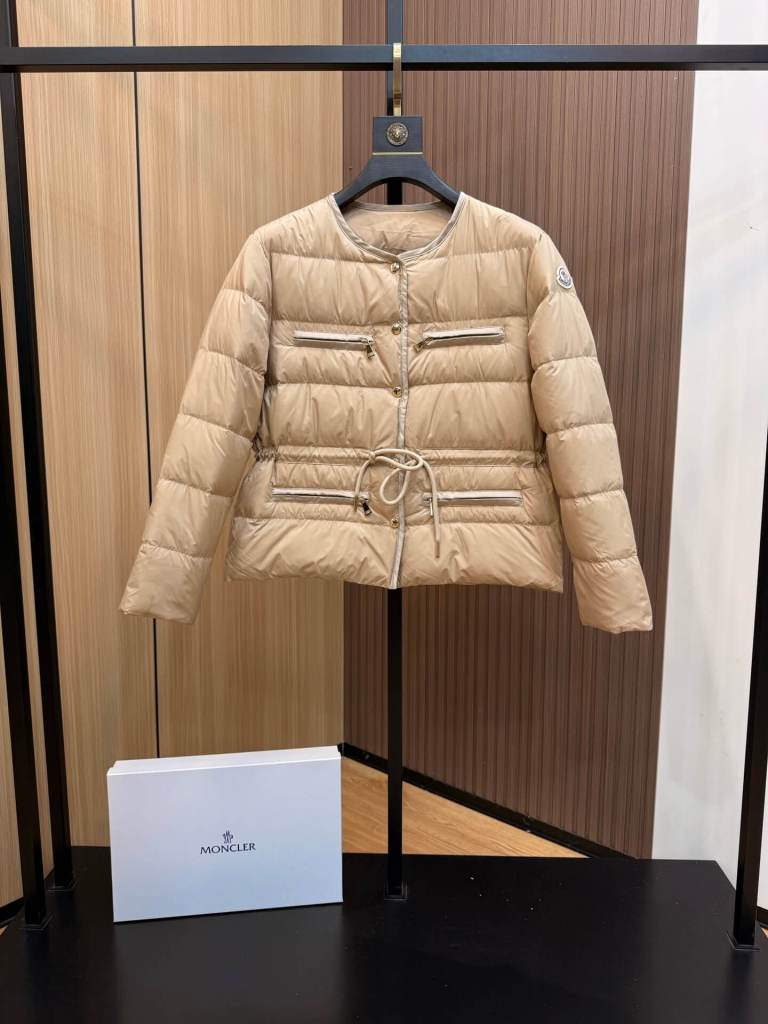 Moncler Echione Short Down Jacket-Beige