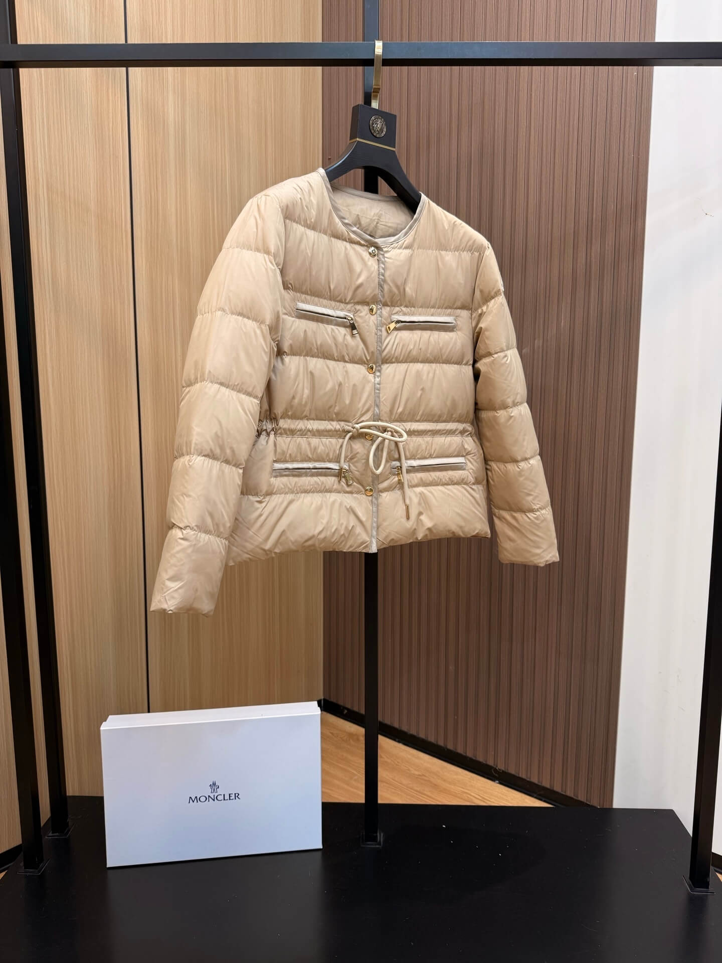 Moncler Echione Short Down Jacket-Beige - Image 4