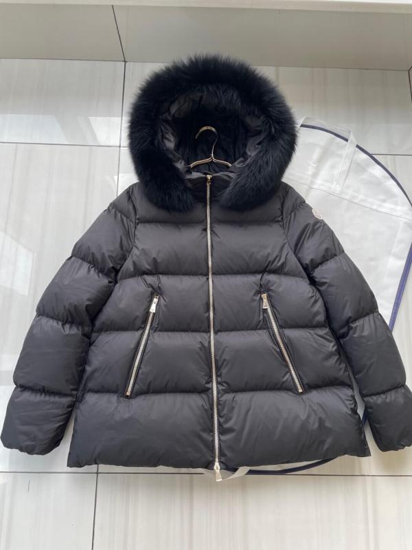 Moncler Laichefur Down Jacket - Classic Black with Fur Trim