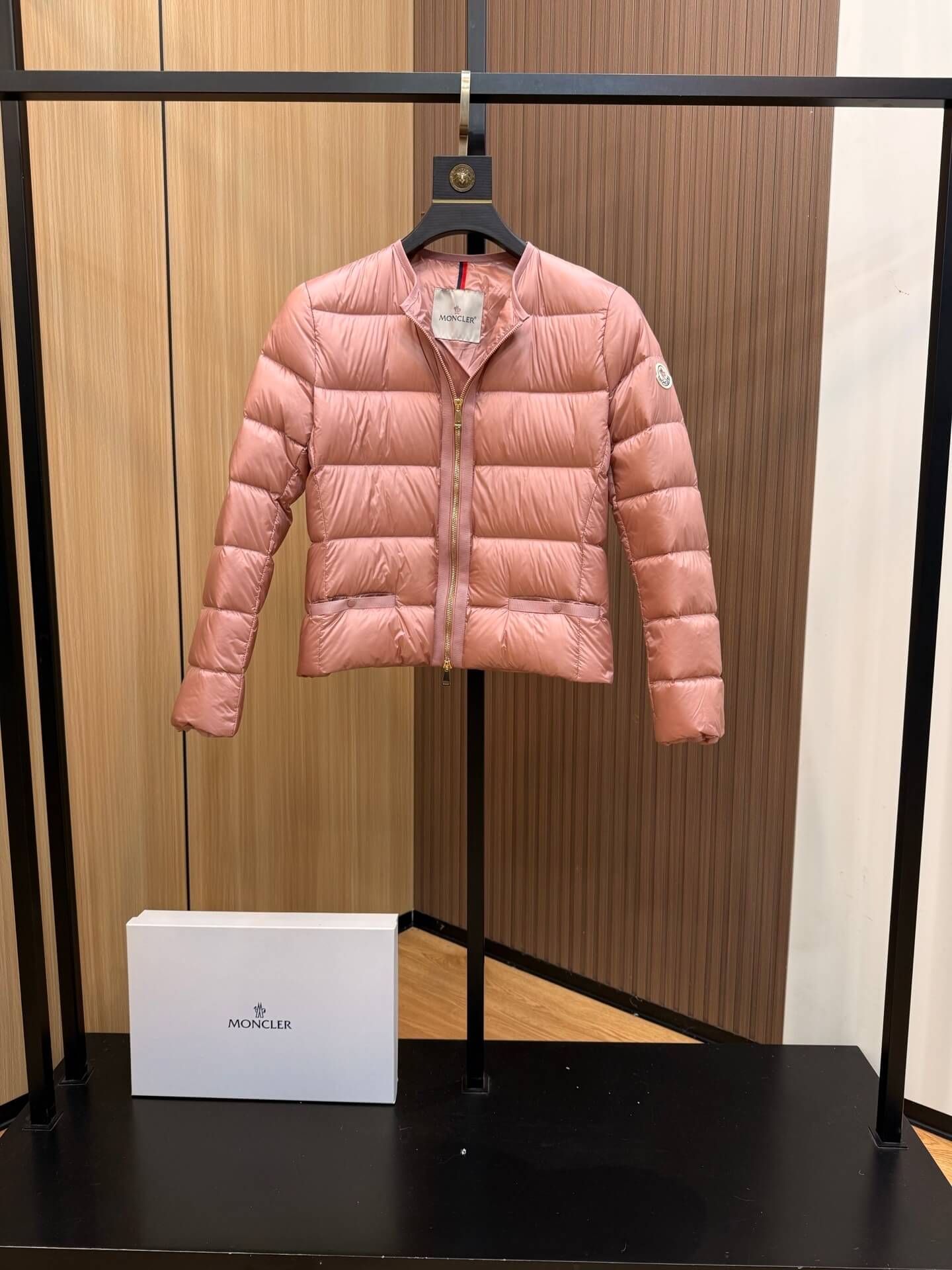 Moncler Laurine women's short down jacket-Pink - Image 6