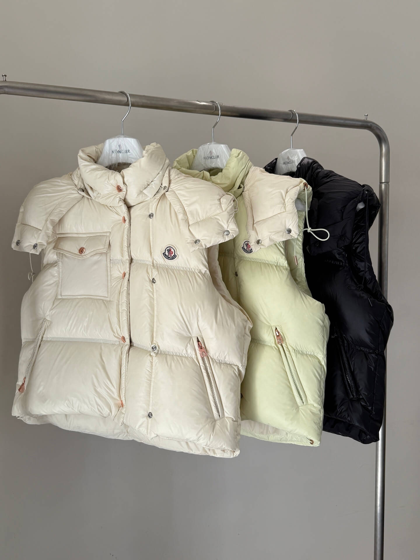 Moncler Pario Hooded Down Vest - Super Black - Image 4