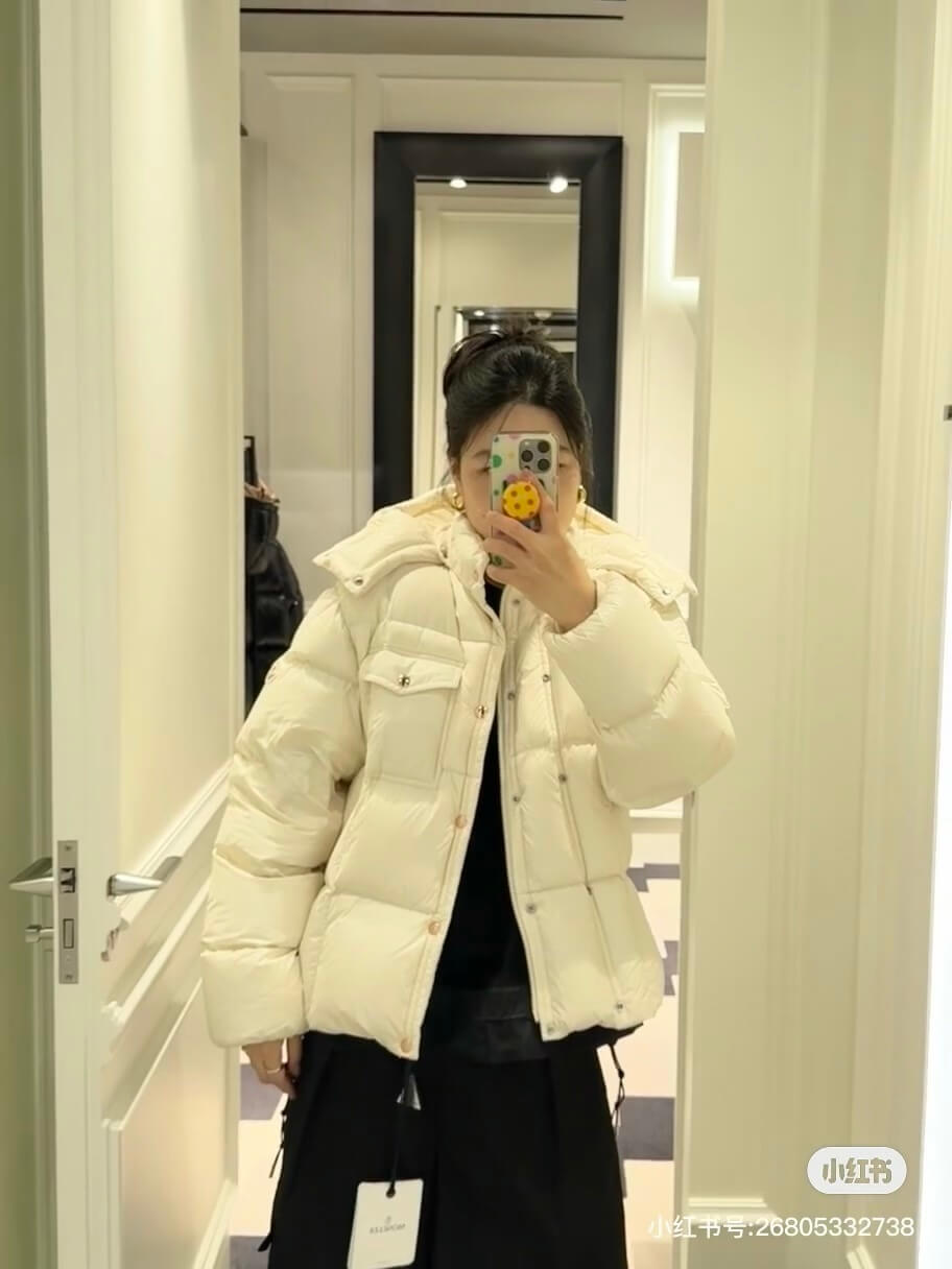 Moncler Serfanto Hooded Short Down Jacket- White Ivory - Image 10