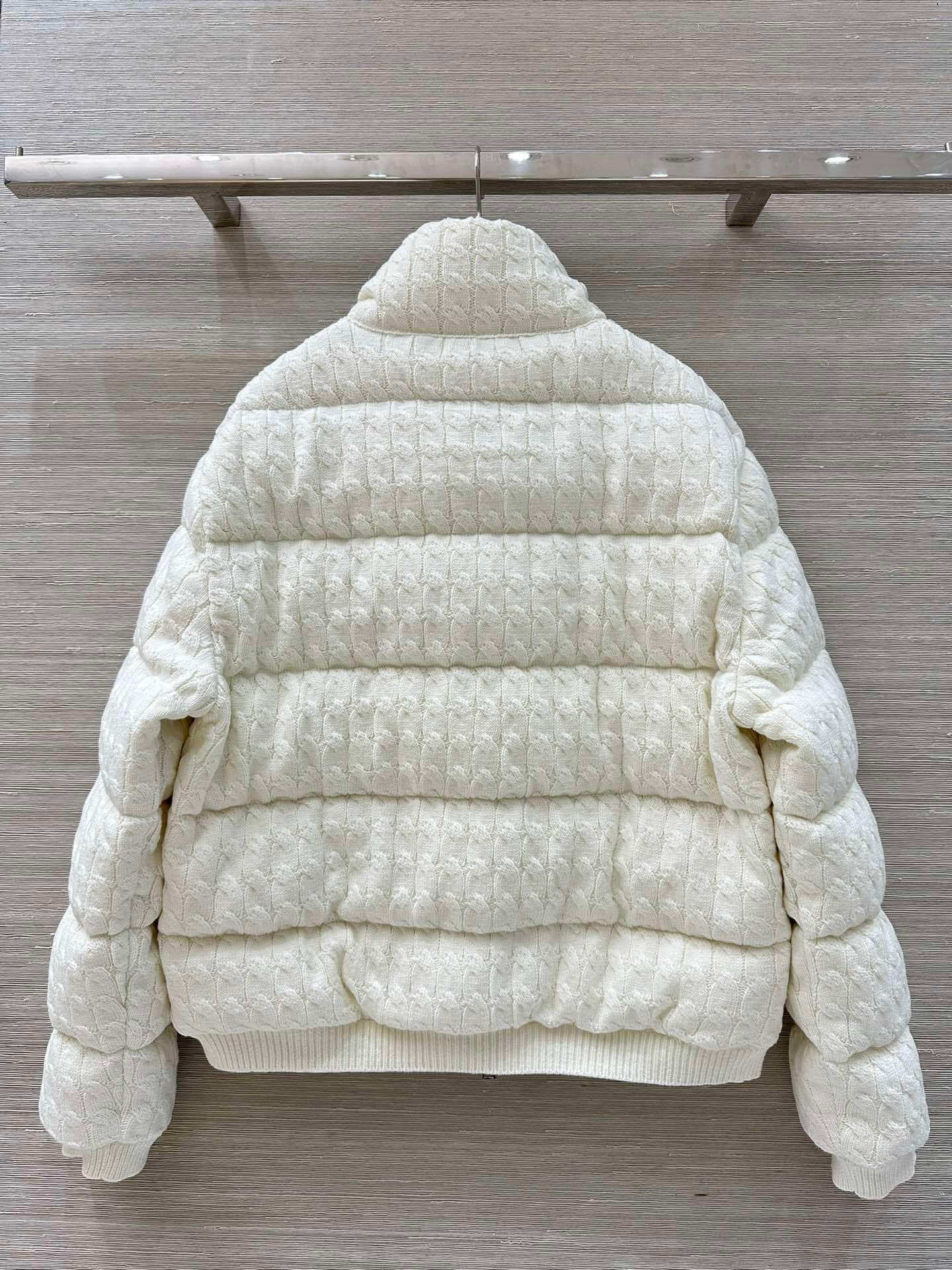 Moncler puffer Women's new down jacket- White - Image 5
