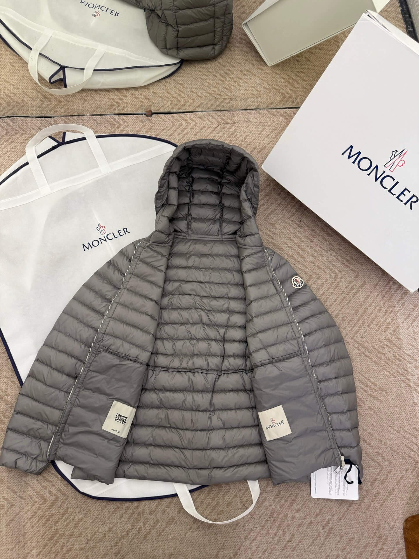 Moncler women's thin hooded down jacket in gray - Image 7